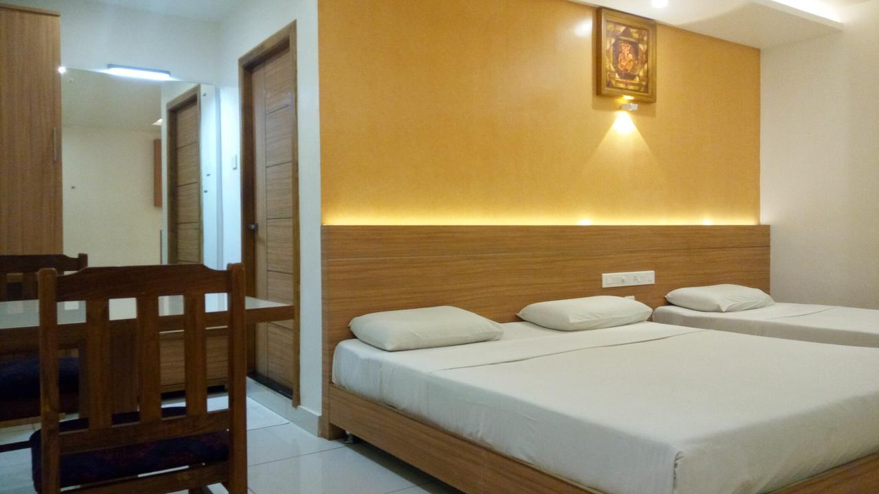 Hotel Kapilavasthu Palakkad Bagian luar foto