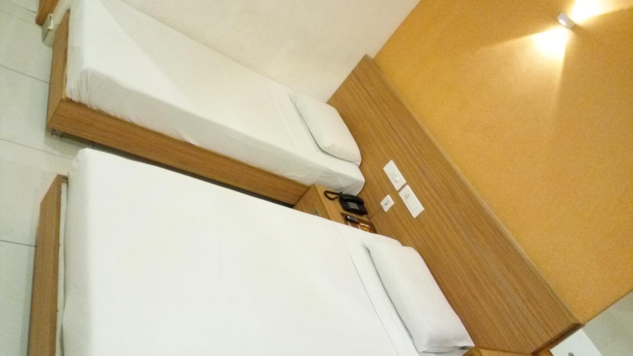 Hotel Kapilavasthu Palakkad Bagian luar foto